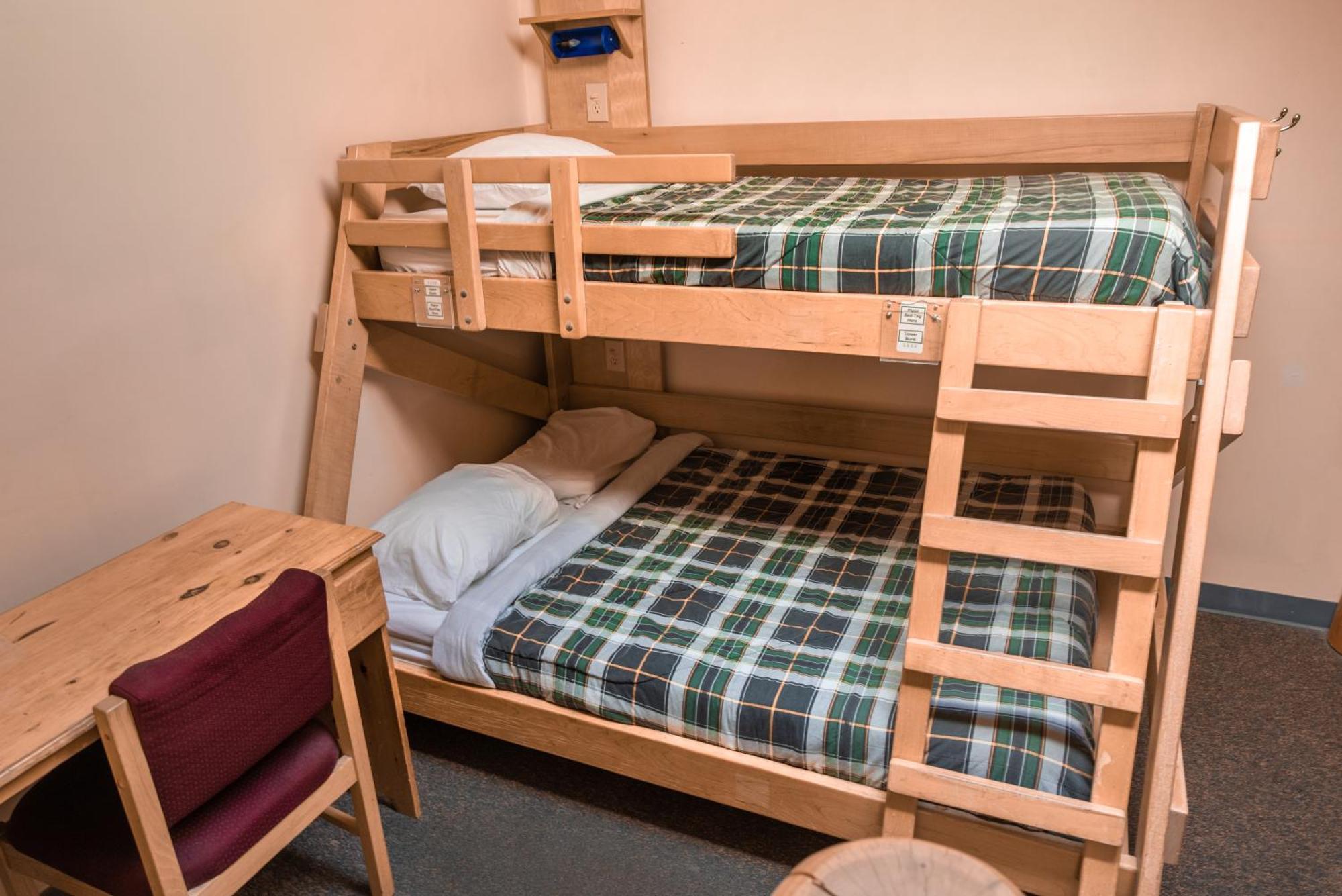 Hi Banff Alpine Centre - Hostel Eksteriør bilde